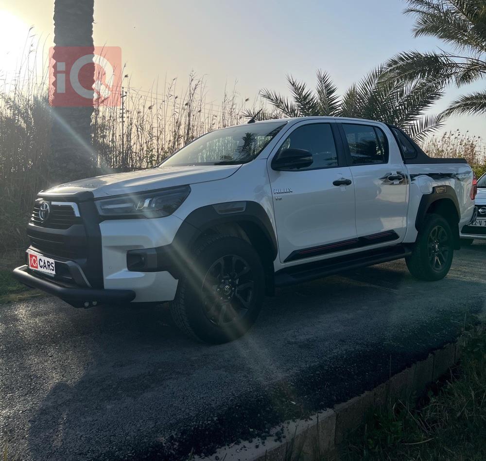 تويوتا هايلوكس